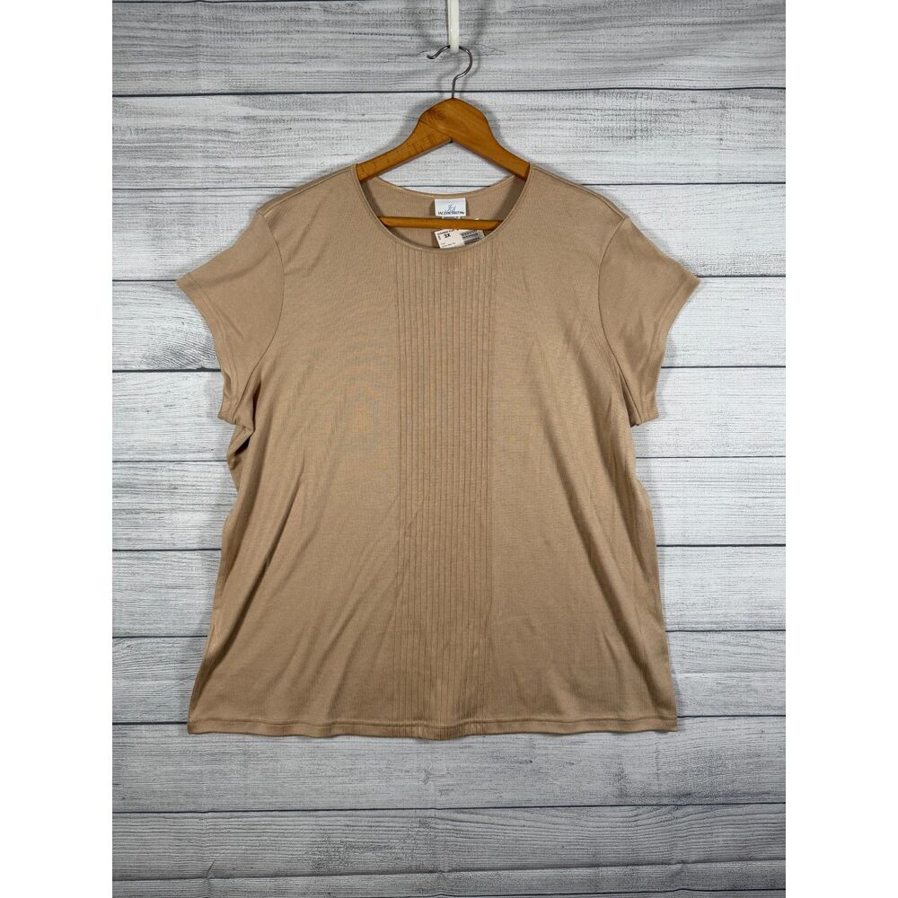 NWT Jaclyn Smith Women's Plus 2X Tan Satin Trim Ribbed Short Sleeve Top 4024